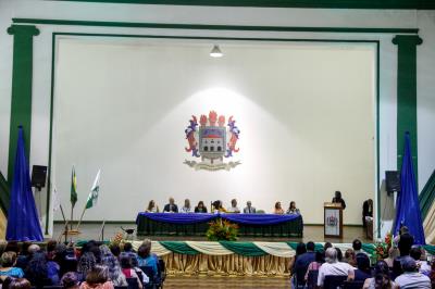 Professores recebem certificados do curso de Aperfeiçoamento em Transtorno do Espectro do Autismo