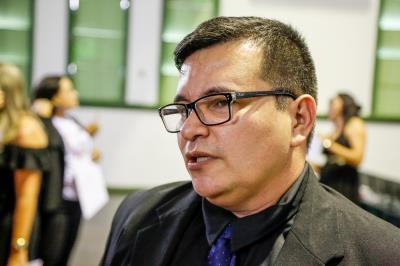 Professores recebem certificados do curso de Aperfeiçoamento em Transtorno do Espectro do Autismo