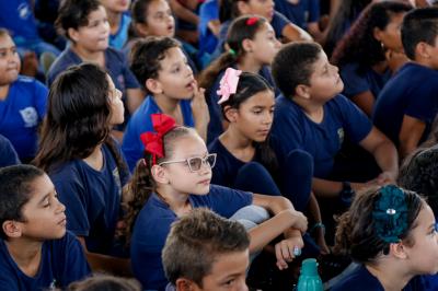 Estudantes municipais recebem concerto didático do projeto Brasil de Tuhu