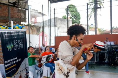 Estudantes municipais recebem concerto didático do projeto Brasil de Tuhu