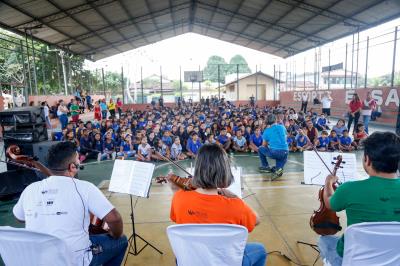Estudantes municipais recebem concerto didático do projeto Brasil de Tuhu