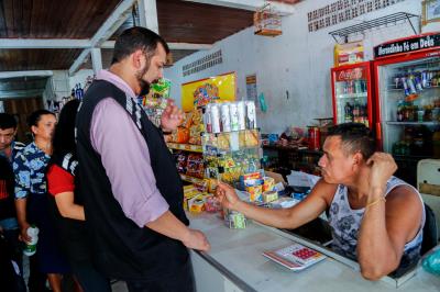 Vigilância Sanitária apreende medicamentos irregulares vendidos em feiras de Belém