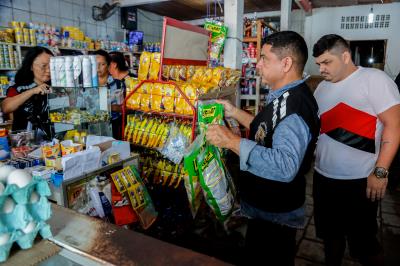 Vigilância Sanitária apreende medicamentos irregulares vendidos em feiras de Belém