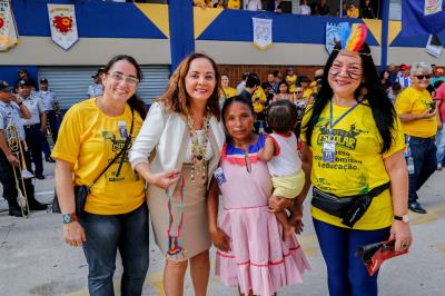 Garantia de direitos é destaque no desfile escolar de estudantes municipais