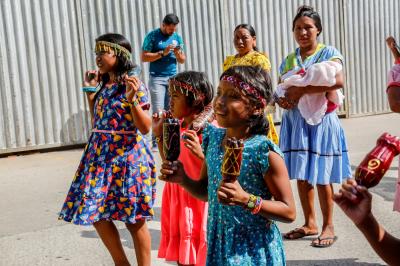 Garantia de direitos é destaque no desfile escolar de estudantes municipais