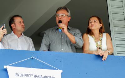 Garantia de direitos é destaque no desfile escolar de estudantes municipais
