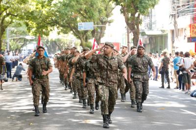 Desfile militar celebra 197 anos de Independência do Brasil