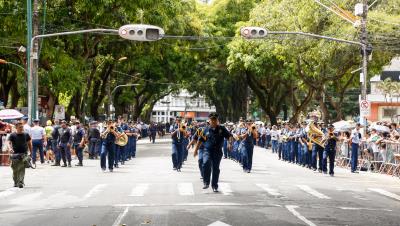 Desfile militar celebra 197 anos de Independência do Brasil