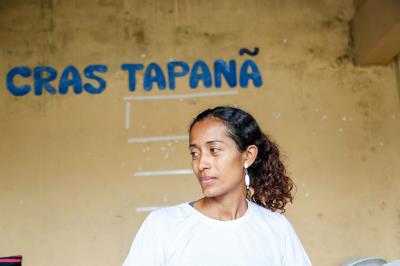 Famílias atendidas pelo CRAS Tapanã participam de curso de artesanato
