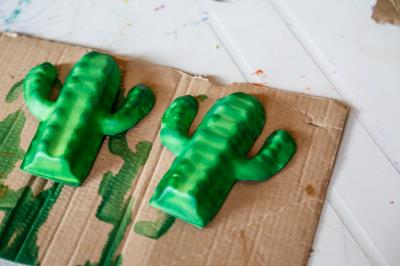 Famílias atendidas pelo CRAS Tapanã participam de curso de artesanato
