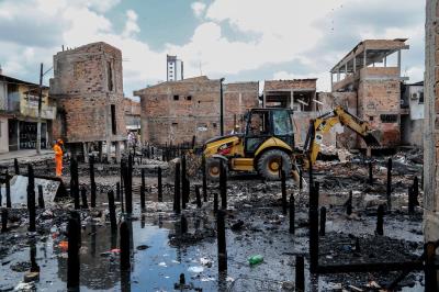 Prefeitura continua com assistência às famílias atingidas por incêndio na Pedreira