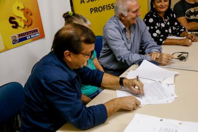 Feirantes do Complexo do Jurunas recebem financiamento para construção de boxes