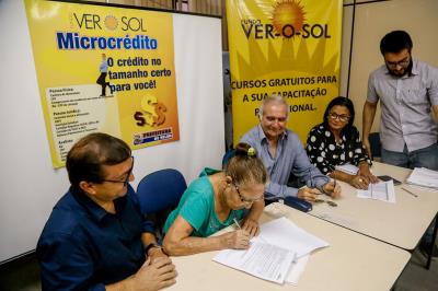 Feirantes do Complexo do Jurunas recebem financiamento para construção de boxes