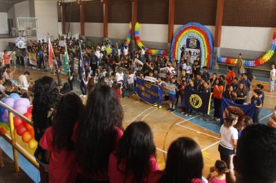 Alegria de estudantes marca abertura do VII Jogos Escolares Municipais
