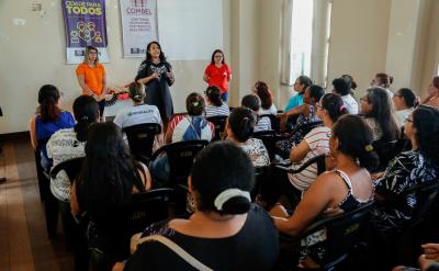 Curso da Prefeitura de Belém ensina crochê para iniciantes