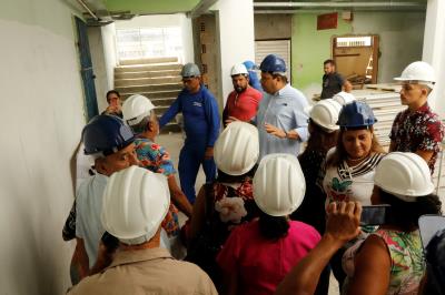 Lideranças comunitárias visitam obras do Pronto Socorro do Guamá