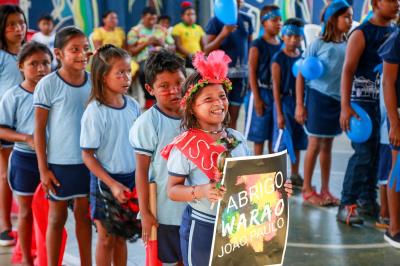 Mais de 40 crianças venezuelanas participam dos Jogos Escolares da Semec