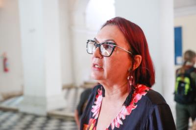 Mabe abre a exposição "Olhares Sobre a Amazônia”