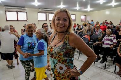 Dia Municipal do Idoso é celebrado com baile dançante