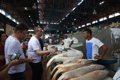 Comitiva do Encontro Latino-americano das Cidades Criativas visita o Ver-o-Peso