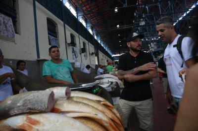 Comitiva do Encontro Latino-americano das Cidades Criativas visita o Ver-o-Peso