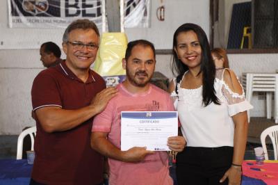 Prefeitura entrega 762 certificados de capacitação profissional e atinge 4,6 mil formados