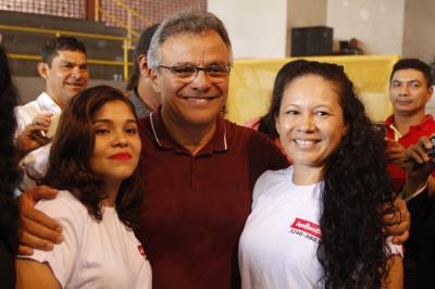 Prefeitura entrega 762 certificados de capacitação profissional e atinge 4,6 mil formados