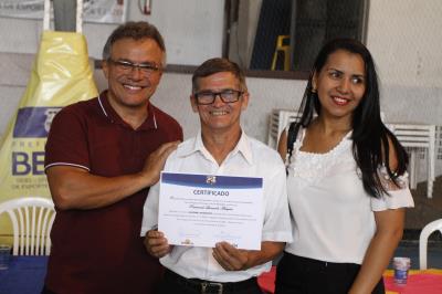 Prefeitura entrega 762 certificados de capacitação profissional e atinge 4,6 mil formados