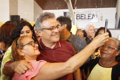 Prefeitura entrega 762 certificados de capacitação profissional e atinge 4,6 mil formados