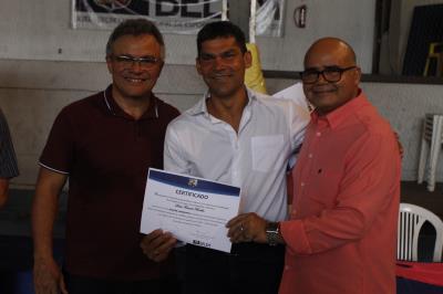 Prefeitura entrega 762 certificados de capacitação profissional e atinge 4,6 mil formados