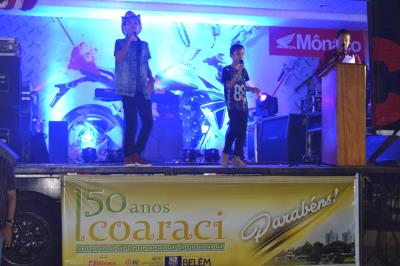 Festa de aniversário de Icoaraci termina com shows e corte de bolo de três metros