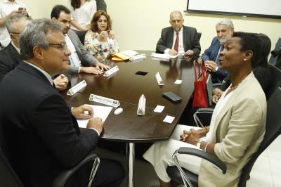 Prefeitura Municipal de Belém recebe embaixadora de Barbados