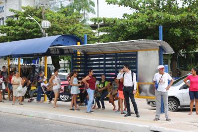 Prefeitura de Belém começa a instalação de novos abrigos de paradas de ônibus 