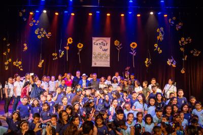 Alunos da rede municipal lançam o terceiro CD e DVD do projeto “Cantar-o-Lar”