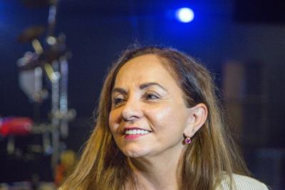 Alunos da rede municipal lançam o terceiro CD e DVD do projeto “Cantar-o-Lar”