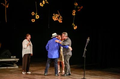 Alunos da rede municipal lançam o terceiro CD e DVD do projeto “Cantar-o-Lar”