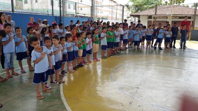 Crianças de escola municipal participam do projeto Guarda Amigo da Escola