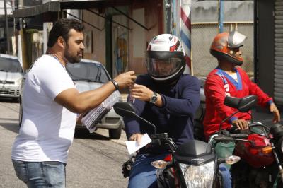 Dia D de vacinação contra o sarampo e de prevenção à sífilis lotou postos de saúde