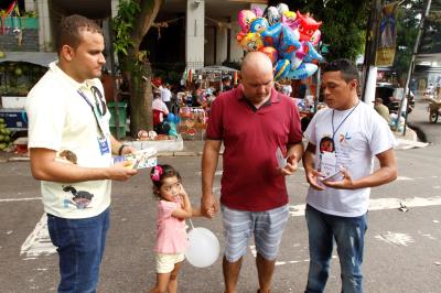 Funpapa conscientiza a população contra o trabalho infantil durante o Círio das Crianças
