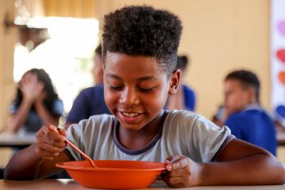 Agricultura familiar gera renda e garante qualidade na merenda escolar