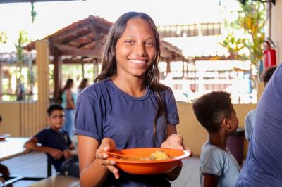Agricultura familiar gera renda e garante qualidade na merenda escolar