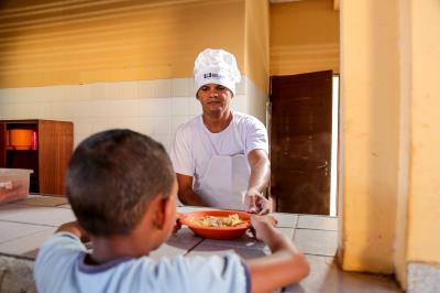 Agricultura familiar gera renda e garante qualidade na merenda escolar