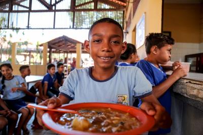Agricultura familiar gera renda e garante qualidade na merenda escolar