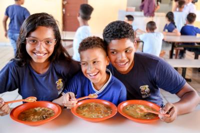Agricultura familiar gera renda e garante qualidade na merenda escolar