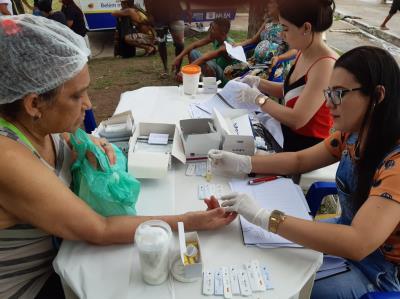 Prefeitura oferta serviços de saúde para mulheres da feira do Ver-o-Peso
