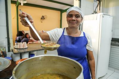Dia Municipal da Merendeira fecha a série especial “Os Caminhos da Merenda Escolar”