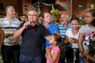 Vila da Barca ganha quadra de vôlei reformada e obras de pavimentação