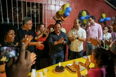 Vila da Barca ganha quadra de vôlei reformada e obras de pavimentação