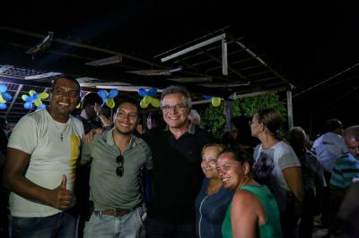 Vila da Barca ganha quadra de vôlei reformada e obras de pavimentação