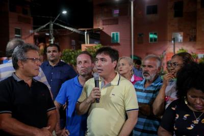 Vila da Barca ganha quadra de vôlei reformada e obras de pavimentação
